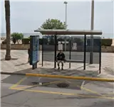 Marquesinas en la avenida del Mediterráneo, junto a la playa de Puerto de Sagunto